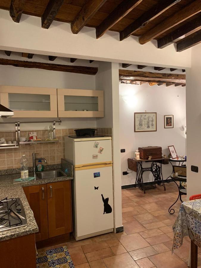Le Parole Del Gatto Apartman Genova Kültér fotó